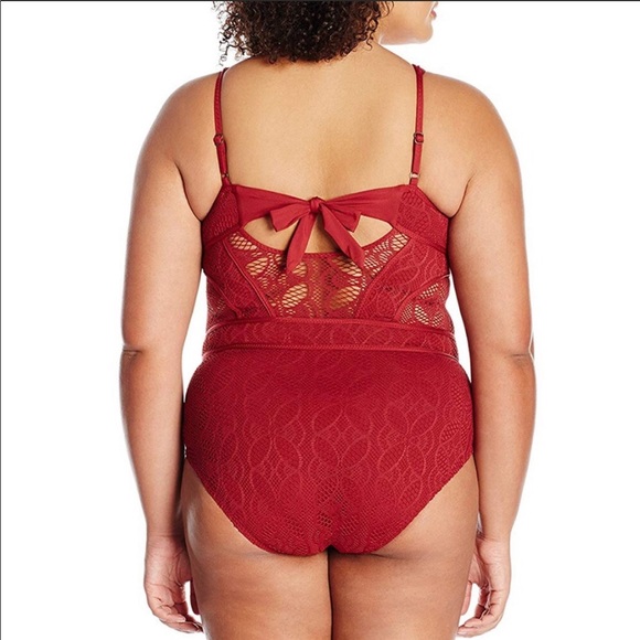 Becca Plus Size Color Play Crochet Swim - Picture 3 of 7